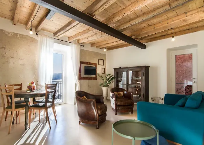 Gem Semesterbostad Moltrasio